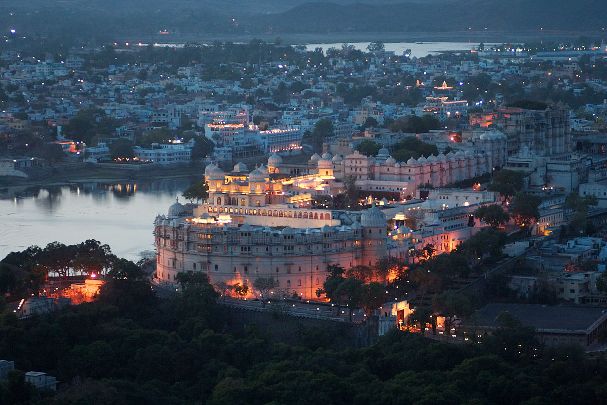 Udaipur nightlife places